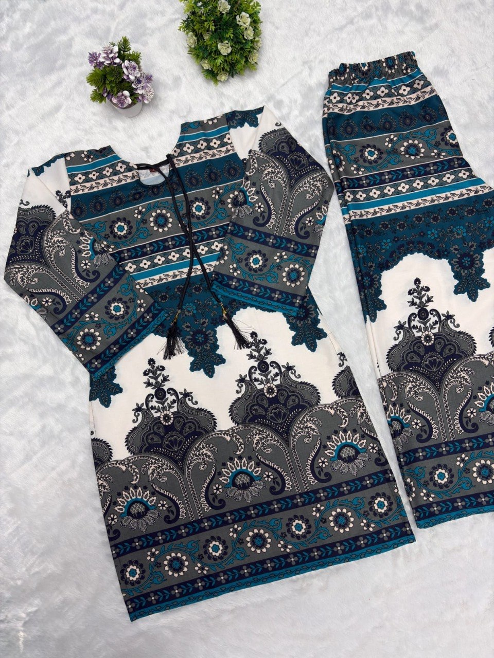Designer Co-Ords set in * kurti digital print paired with Ankle length pant* giving perfect outfit and deliberate choice about your look